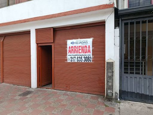 Local en arriendo Cundinamarca Bogotá Policarpa Salavarreta 50 m2 Habitaciones 0 Baños 1 Garajes 0 Precio $1900000
