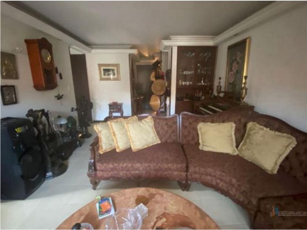 Casa en venta Valle Del Cauca Cali Urbanización Ciudad Jardín 150 m2 Habitaciones 5 Baños 4 Garajes 2 Precio $620000000