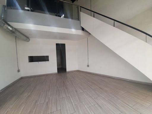 Local en arriendo Antioquia Envigado Zúñiga 127 m2 Habitaciones 0 Baños 1 Garajes 0 Precio $7500000