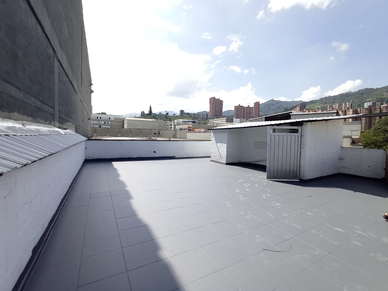 Bodega en arriendo Antioquia Itagüí Zona Rural 565 m2 Habitaciones 0 Baños 4 Garajes 3 Precio $20000000
