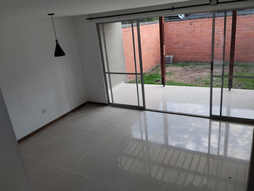 Casa en arriendo Valle Del Cauca Jamundí Jamundí 110 m2 Habitaciones 3 Baños 3 Garajes 1 Precio $1750000