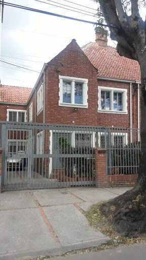Casa en venta Cundinamarca Bogotá La Soledad 530 m2 Habitaciones 10 Baños 11 Garajes 4 Precio $1450000000