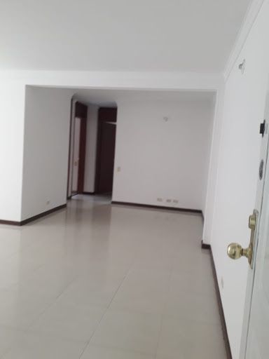 Casa en venta Cundinamarca Bogotá Victoria Norte 145 m2 Habitaciones 4 Baños 4 Garajes 2 Precio $760000000