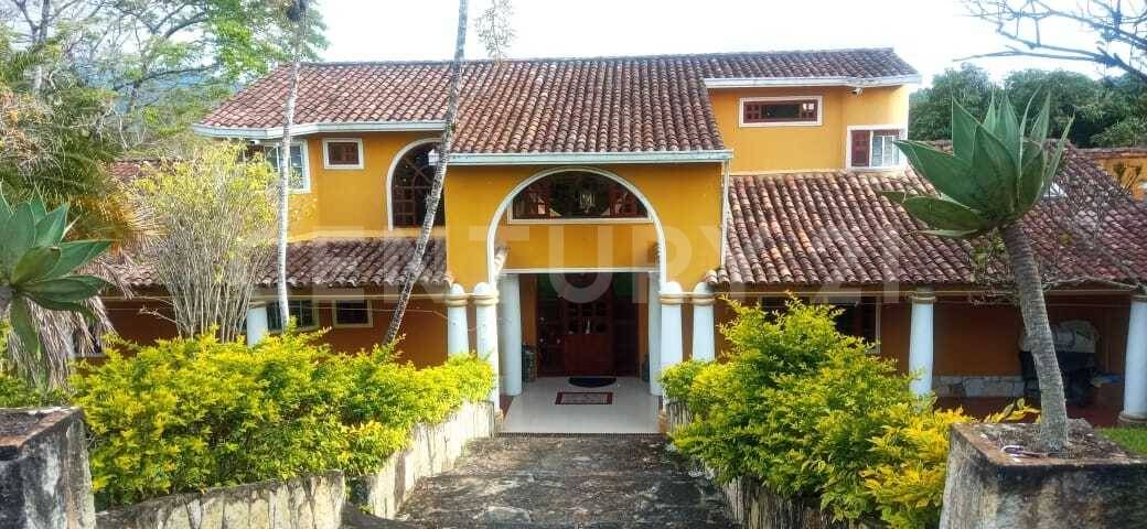 Finca en venta Cundinamarca Fusagasugá Fusagasuga 336 m2 Habitaciones 5 Baños 6 Garajes 3 Precio $1998000000