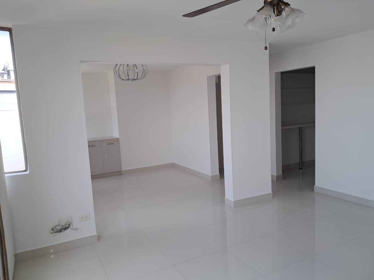 Apartamento en arriendo Antioquia Medellín Diego Echavarria 176 m2 Habitaciones 4 Baños 4 Garajes 2 Precio $8500000