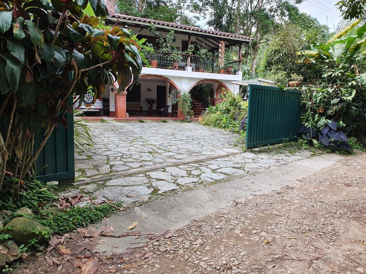 Casa Campestre en venta Tolima Ibagué Calambeo 2157 m2 Habitaciones 6 Baños 6 Garajes 6 Precio $1680000000