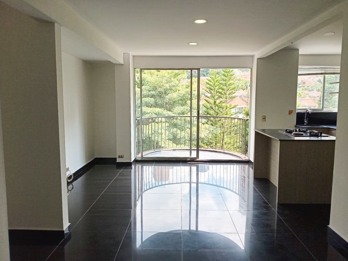Apartamento en arriendo Antioquia Medellín Cerro El Volador 91 m2 Habitaciones 2 Baños 3 Garajes 1 Precio $3700000