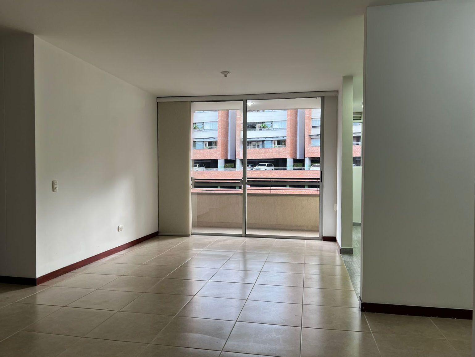 Apartamento en arriendo Antioquia Envigado Las Palmas 80 m2 Habitaciones 3 Baños 2 Garajes 1 Precio $3350000