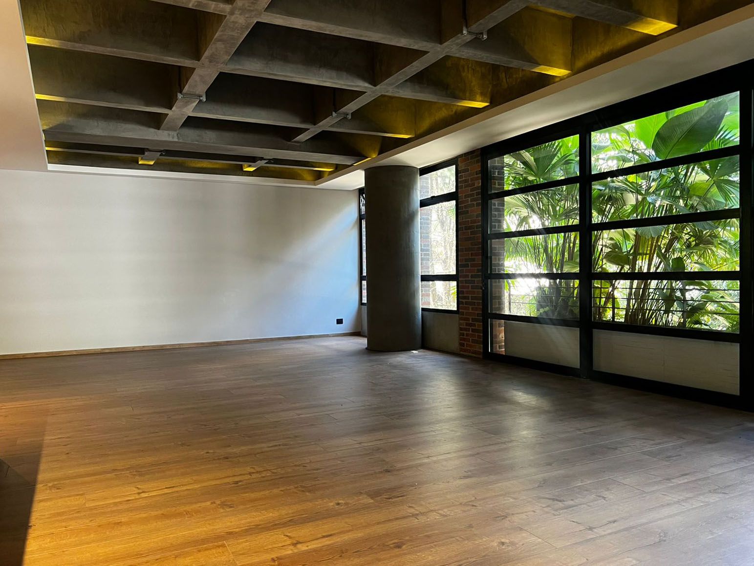 Apartamento en arriendo Antioquia Medellín Cerro El Volador 198 m2 Habitaciones 2 Baños 3 Garajes 2 Precio $10200000