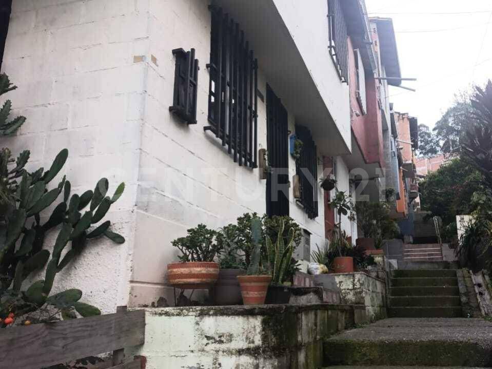 Casa en venta Antioquia Medellín Cataluña 120 m2 Habitaciones 4 Baños 3 Garajes 0 Precio $300000000