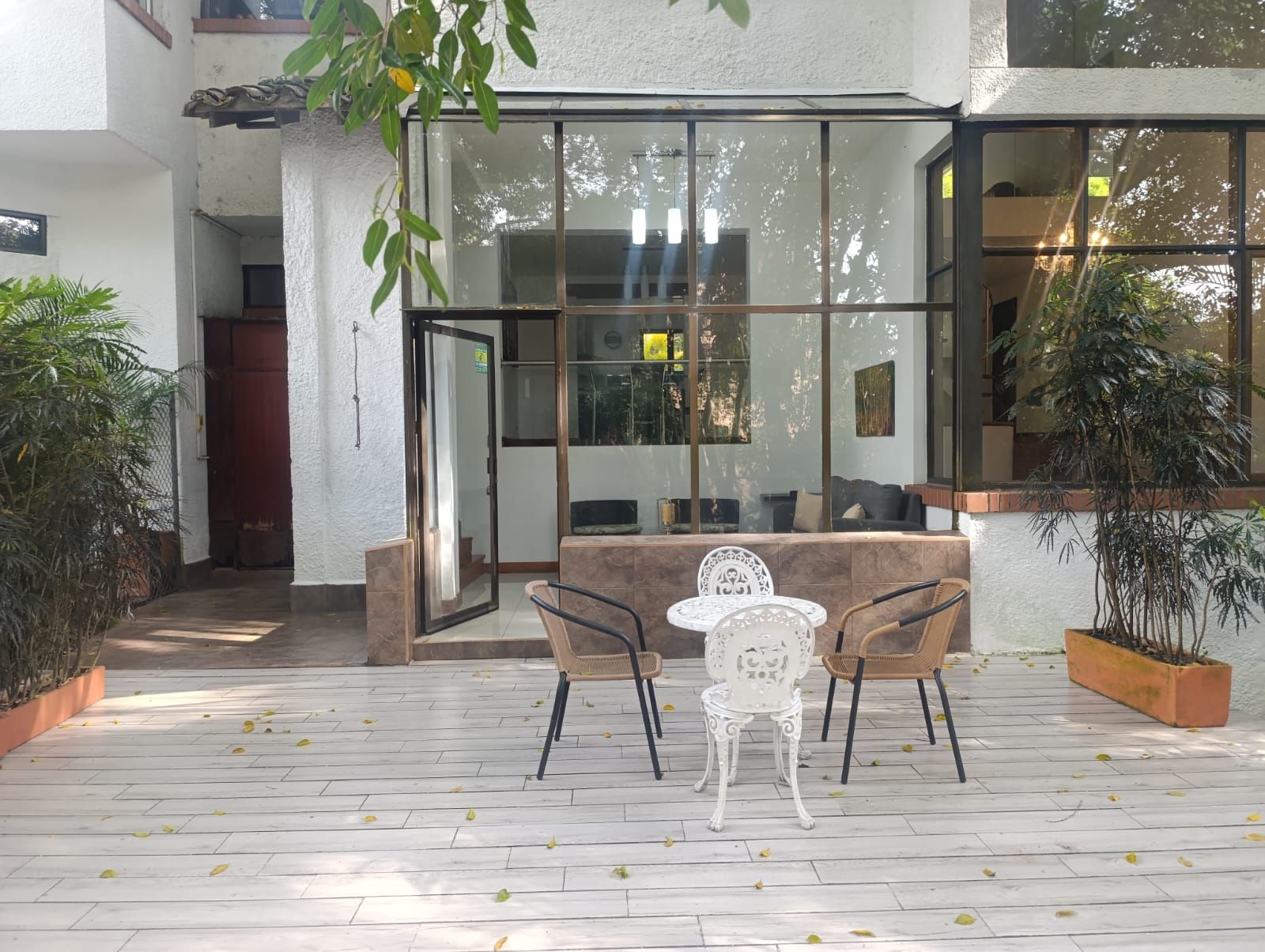 Casa en arriendo Antioquia Medellín El Tesoro 250 m2 Habitaciones 3 Baños 3 Garajes 2 Precio $10400000