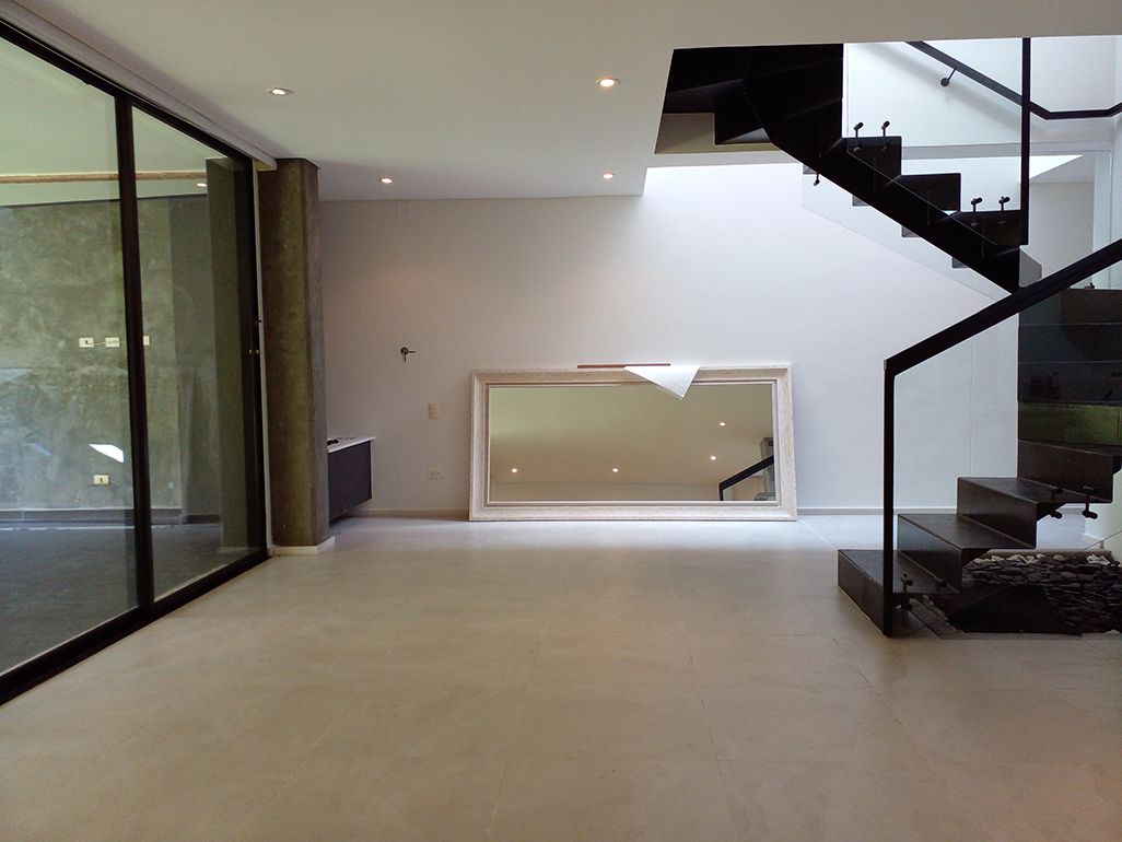 Casa en arriendo Antioquia Envigado Loma Del Atravesado 180 m2 Habitaciones 3 Baños 3 Garajes 2 Precio $9700000