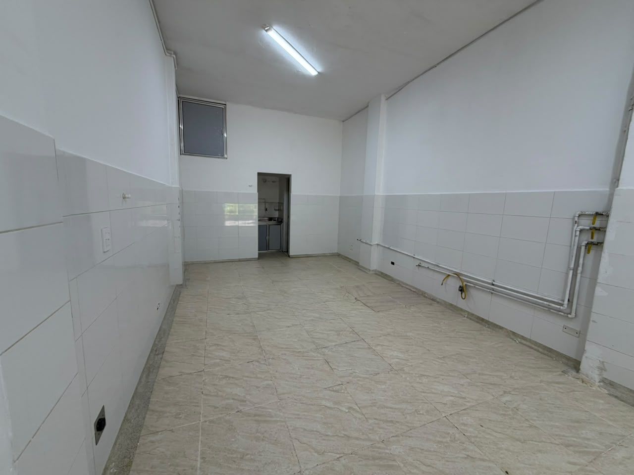 Local en arriendo Antioquia Medellín Belen 48 m2 Habitaciones 0 Baños 1 Garajes 0 Precio $2400000