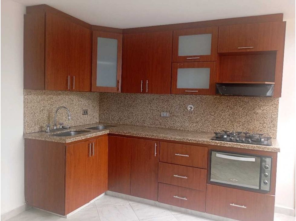 Apartamento en arriendo Antioquia Envigado Villas Del Vallejuelo 1 180 m2 Habitaciones 4 Baños 4 Garajes 1 Precio $5000000