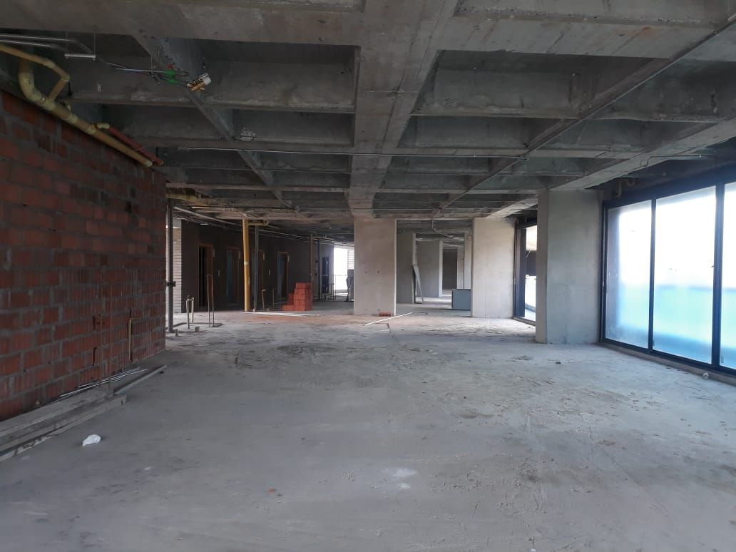 Oficina en arriendo Antioquia Medellín Los Balsos No2 305 m2 Habitaciones 0 Baños 0 Garajes 3 Precio $32400000