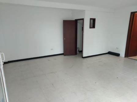 Local en arriendo Caldas Manizales Linares 32 m2 Habitaciones 0 Baños 1 Garajes 0 Precio $1250000