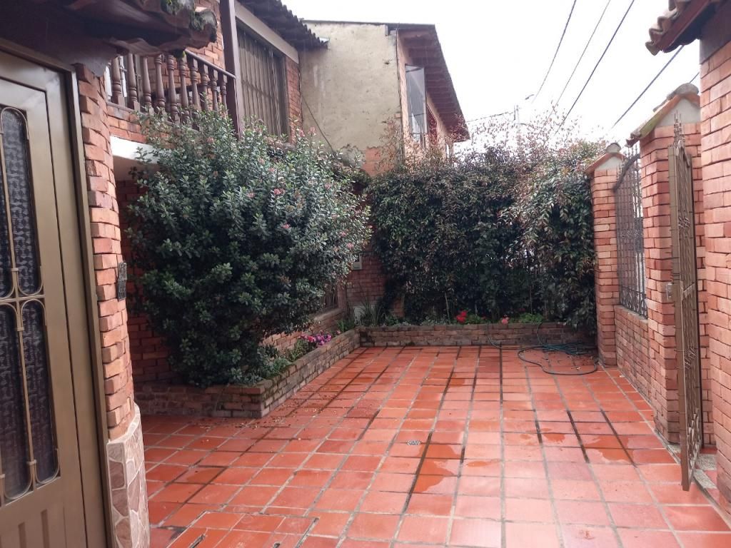 Casa en venta Cundinamarca Cota Cota 325 m2 Habitaciones 5 Baños 2 Garajes 1 Precio $650000000