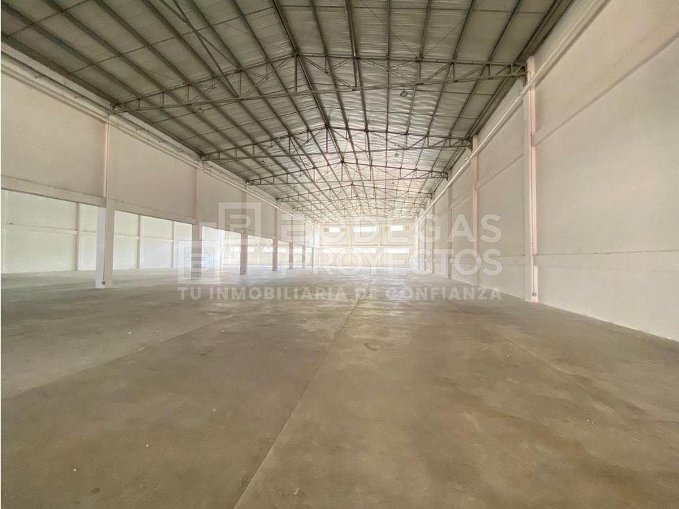 Bodega en arriendo Antioquia La Estrella San Miguel 2423 m2 Habitaciones 0 Baños 8 Garajes 5 Precio $73900000