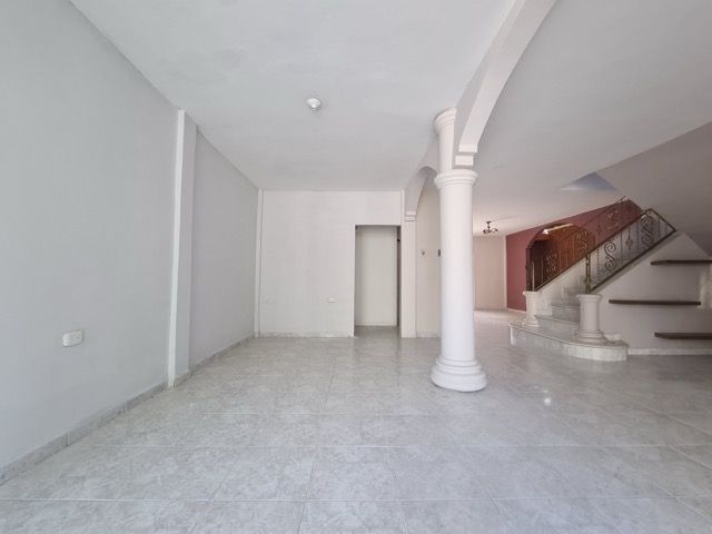 Casa en venta Sucre Sincelejo Venecia I 220 m2 Habitaciones 6 Baños 4 Garajes 2 Precio $680000000