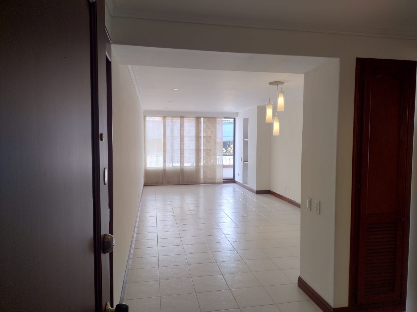 Apartamento en arriendo o venta Risaralda Pereira Los Alpes 120 m2 Habitaciones 3 Baños 3 Garajes 2 Precio venta $680000000 Precio arriendo $5050000