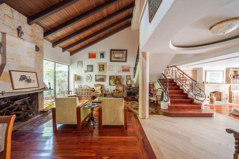 Casa en venta Cundinamarca Bogotá Santa Ana Occidental 500 m2 Habitaciones 3 Baños 4 Garajes 4 Precio $1900000000