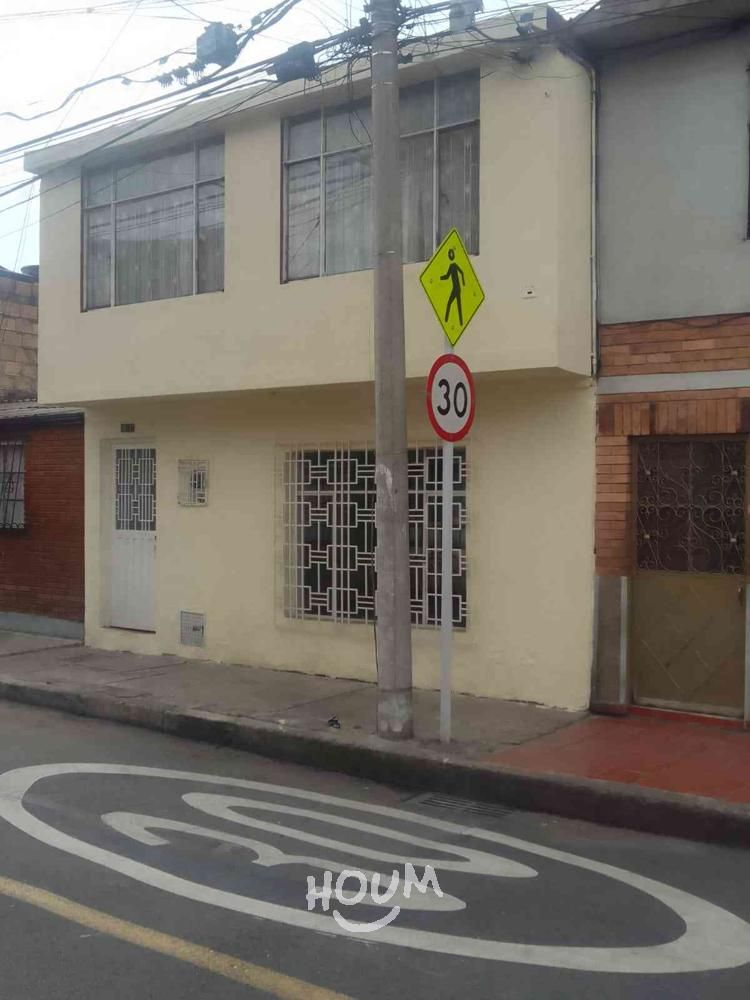 Casa en venta Cundinamarca Bogotá La Española 120 m2 Habitaciones 6 Baños 3 Garajes 0 Precio $480000000