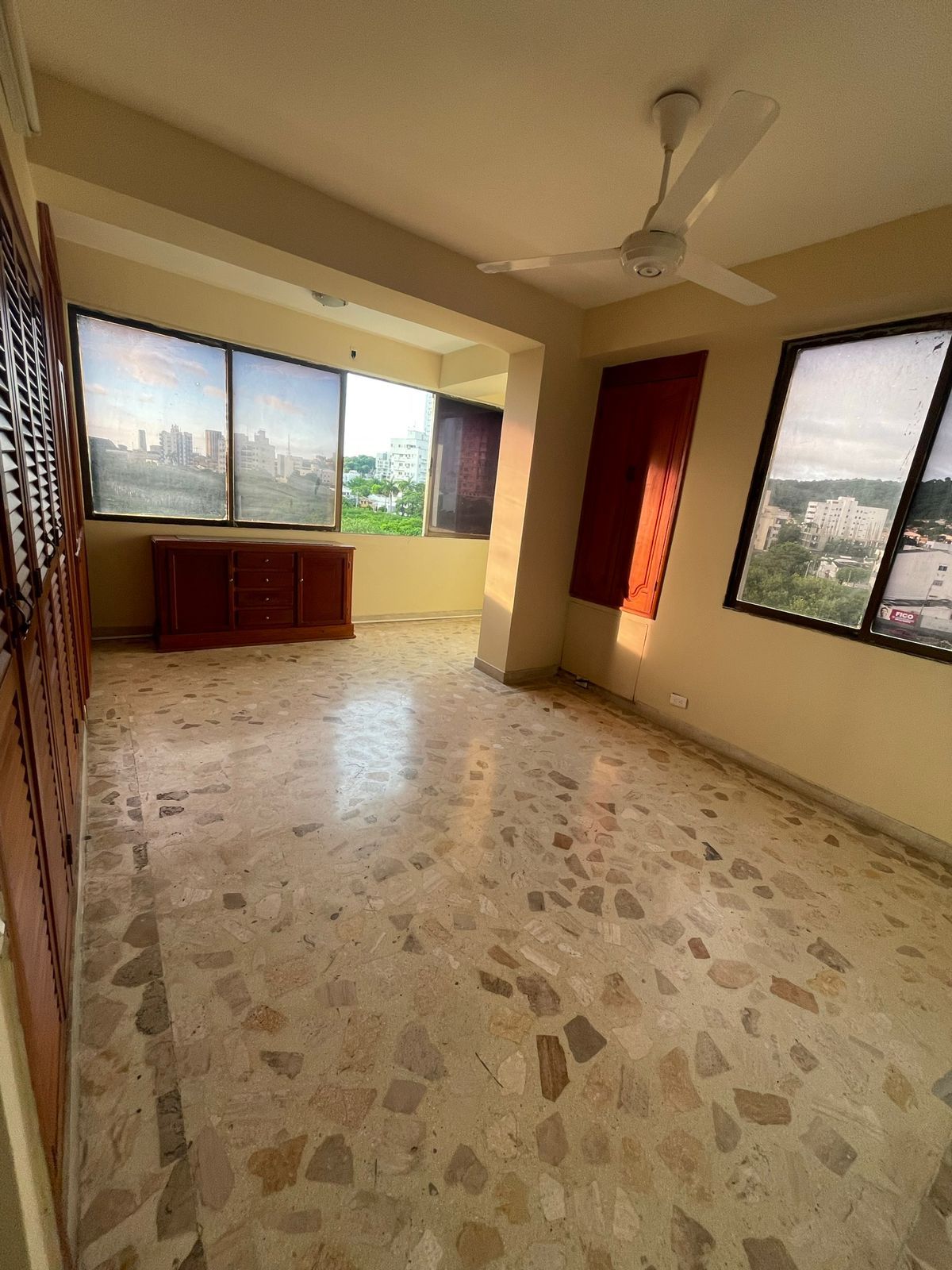 Apartamento en arriendo o venta Bolívar Cartagena Cartagena 113 m2 Habitaciones 3 Baños 2 Garajes 1 Precio venta $500000000 Precio arriendo $2700000