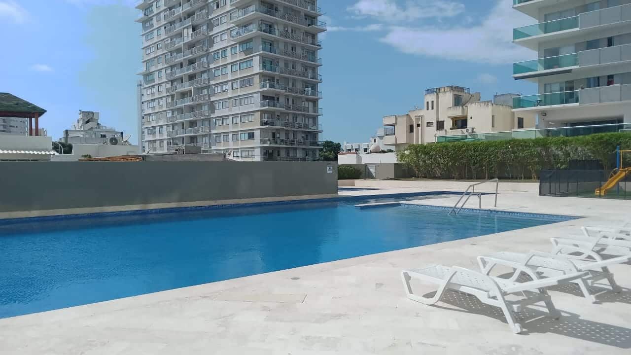 Apartamento en arriendo Bolívar Cartagena Manga 126 m2 Habitaciones 3 Baños 2 Garajes 1 Precio $4900000