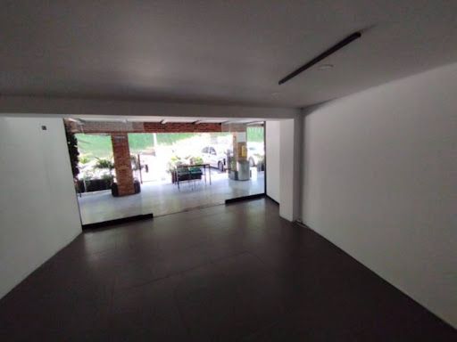 Local en arriendo Antioquia El Retiro El Retiro 38 m2 Habitaciones 0 Baños 0 Garajes 2 Precio $2300000