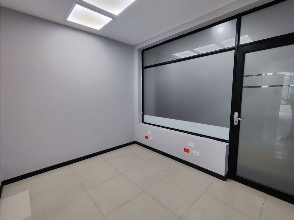 Local en arriendo Antioquia Medellín Urbanizacion Santa Maria De Oviedo 46 m2 Habitaciones 0 Baños 0 Garajes 0 Precio $4764000