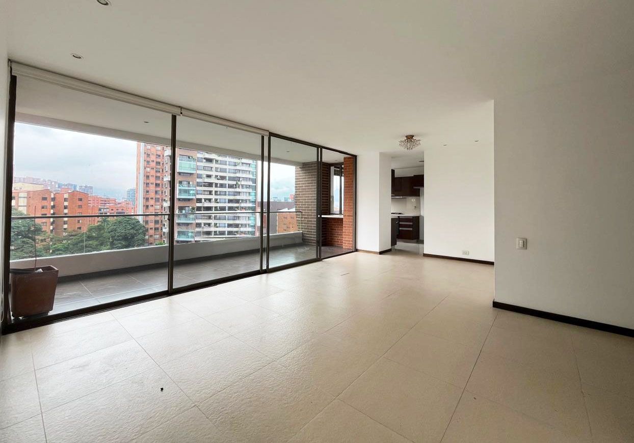Apartamento en arriendo Antioquia Medellín Cerro El Volador 134 m2 Habitaciones 3 Baños 4 Garajes 2 Precio $6700000