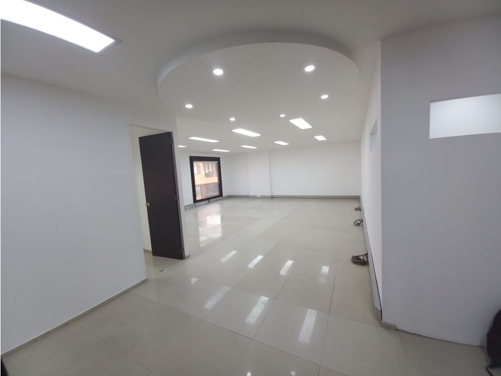 Oficina en venta Cundinamarca Bogotá San Patricio 100 m2 Habitaciones 0 Baños 1 Garajes 1 Precio $950000000