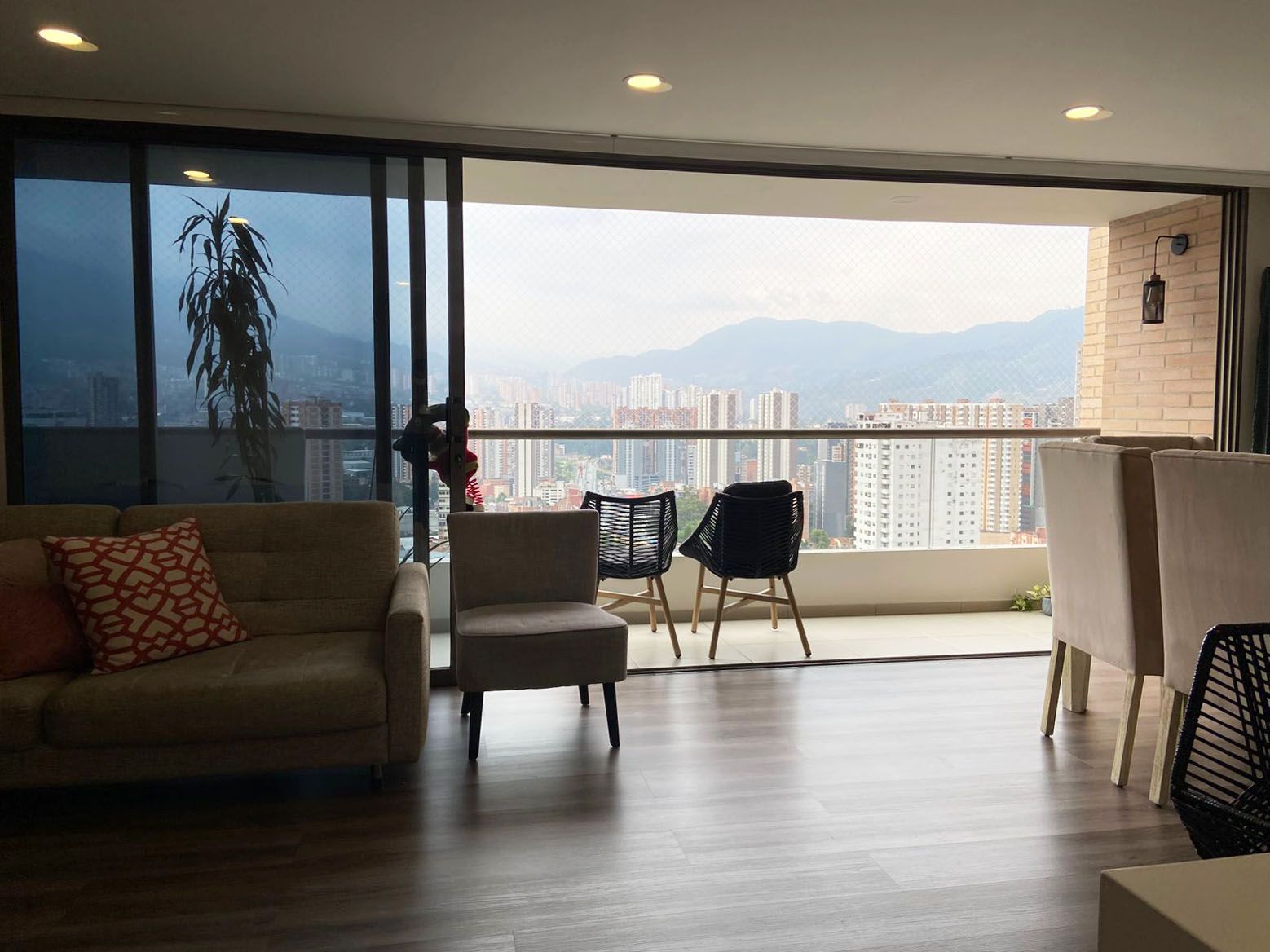 Apartamento en arriendo Antioquia Sabaneta Vegas De La Doctora 120 m2 Habitaciones 3 Baños 4 Garajes 2 Precio $5150000