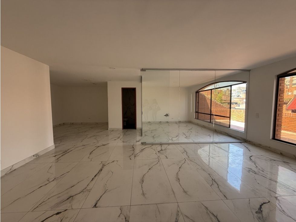 Oficina en arriendo o venta Cundinamarca Bogotá Chico 60 m2 Habitaciones 0 Baños 1 Garajes 1 Precio venta $393000000 Precio arriendo $4322300