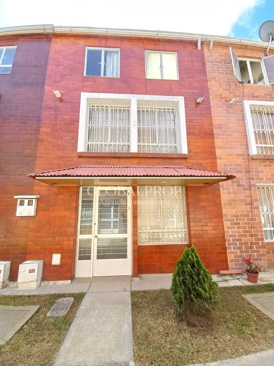 Casa en venta Cundinamarca Bogotá Cjr Tayazal De Suba 63 m2 Habitaciones 4 Baños 1 Garajes 1 Precio $230000000