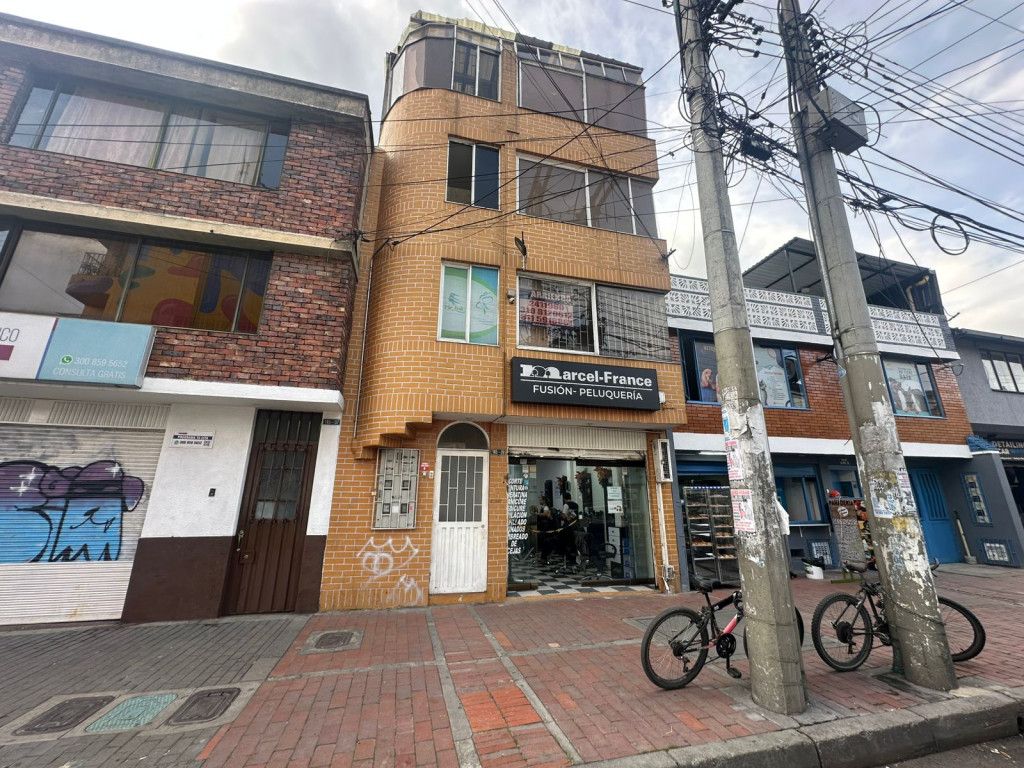 Oficina en arriendo Cundinamarca Bogotá Suba Urbano 50 m2 Habitaciones 0 Baños 1 Garajes 0 Precio $1200000