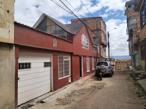 Casa en venta Cundinamarca Bogotá La Estanzuela 179 m2 Habitaciones 4 Baños 3 Garajes 1 Precio $450000000