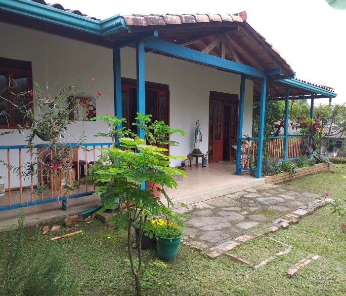 Casa en venta Cundinamarca La Mesa La Mesa 1040 m2 Habitaciones 3 Baños 3 Garajes 3 Precio $650000000