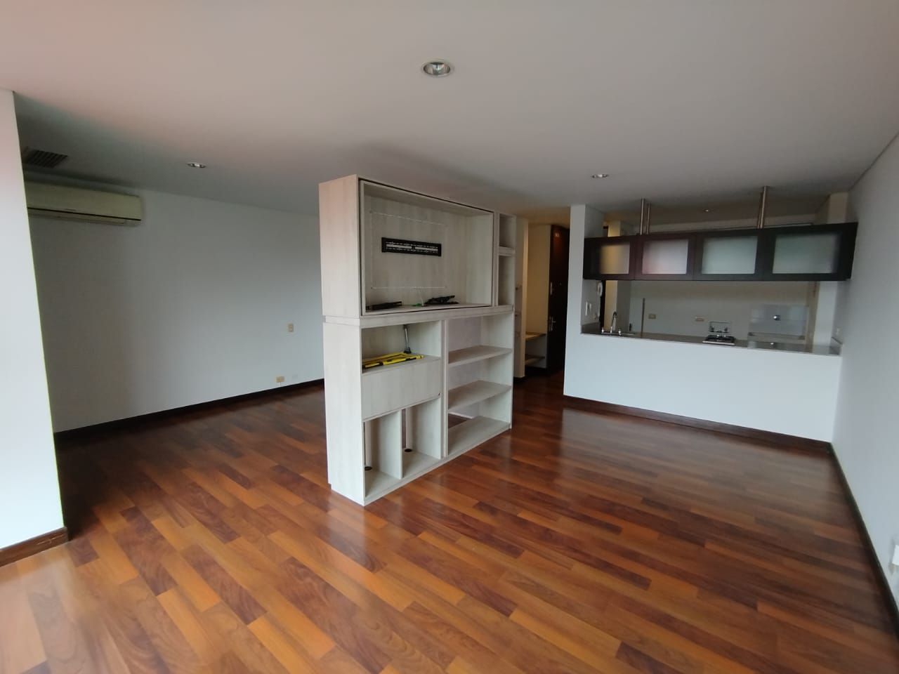 Oficina en arriendo Antioquia Medellín La Florida 127 m2 Habitaciones 0 Baños 1 Garajes 1 Precio $4200000