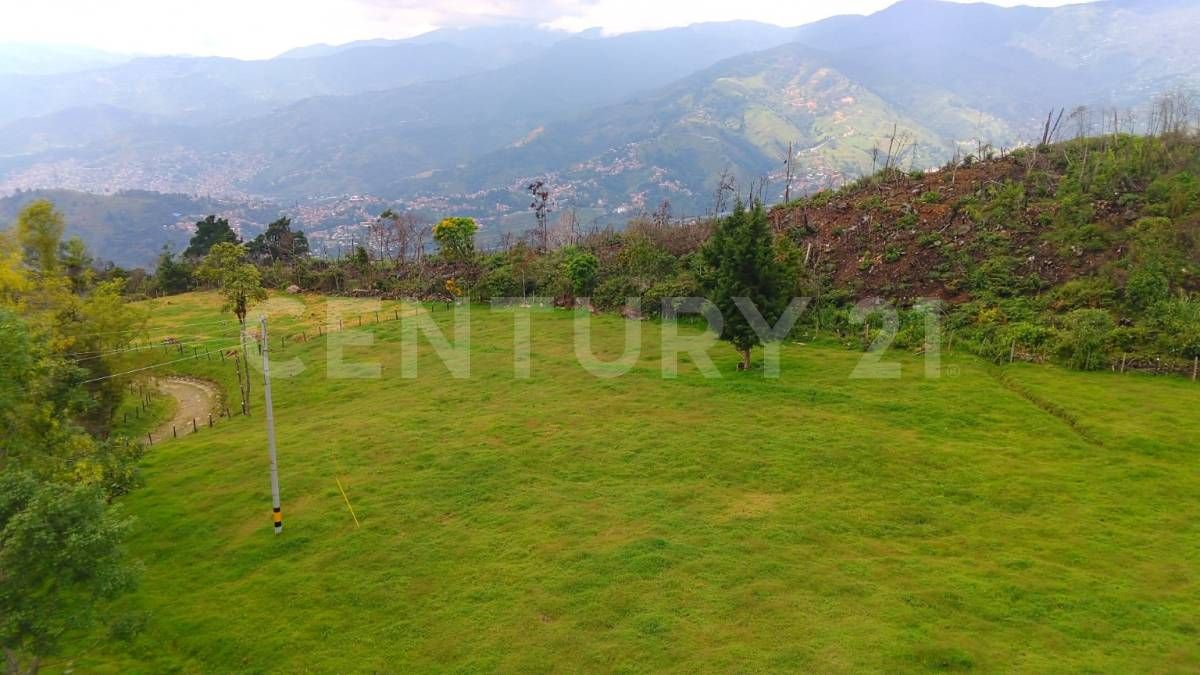 Lote en venta Antioquia Medellín La Candelaria 0 m2 Habitaciones 0 Baños 0 Garajes 0 Precio $2400000000