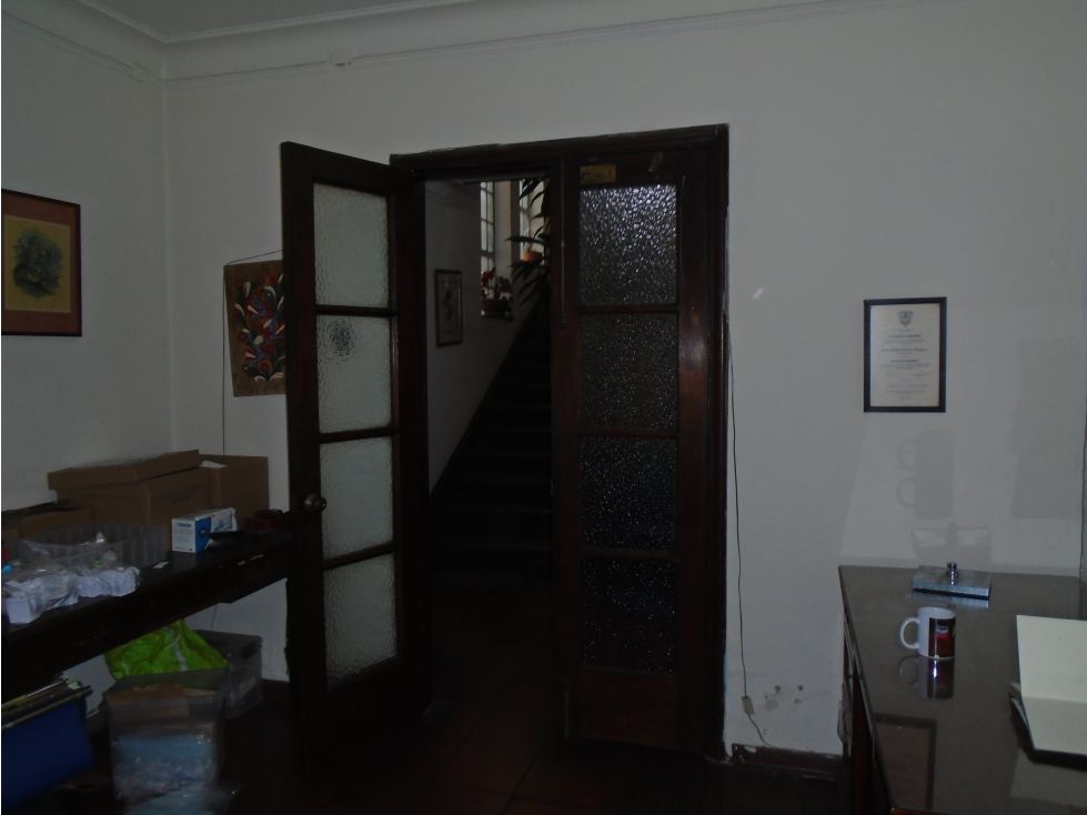 Casa en venta Cundinamarca Bogotá Teusaquillo 338 m2 Habitaciones 5 Baños 4 Garajes 1 Precio $2180000000