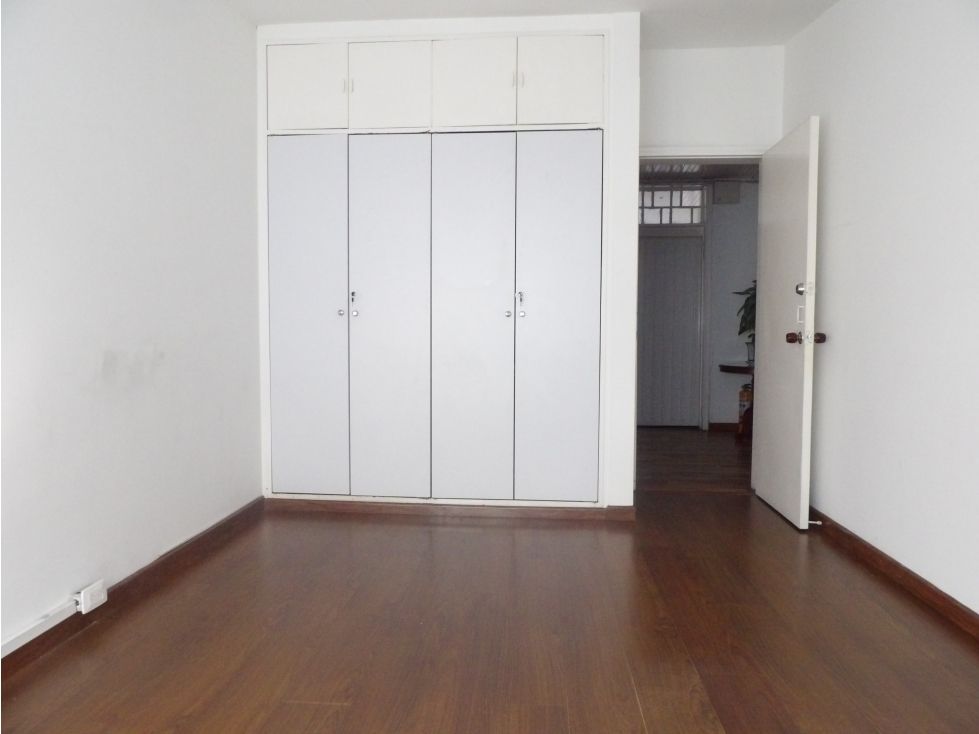 Oficina en arriendo Cundinamarca Bogotá La Castellana 18 m2 Habitaciones 0 Baños 1 Garajes 0 Precio $1100000