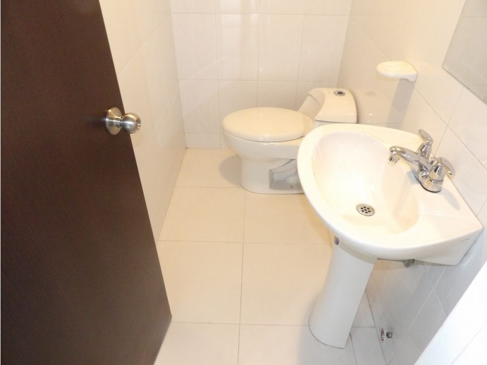 Oficina en arriendo Cundinamarca Bogotá Santa Barbara Occidental 60 m2 Habitaciones 0 Baños 1 Garajes 0 Precio $2500000