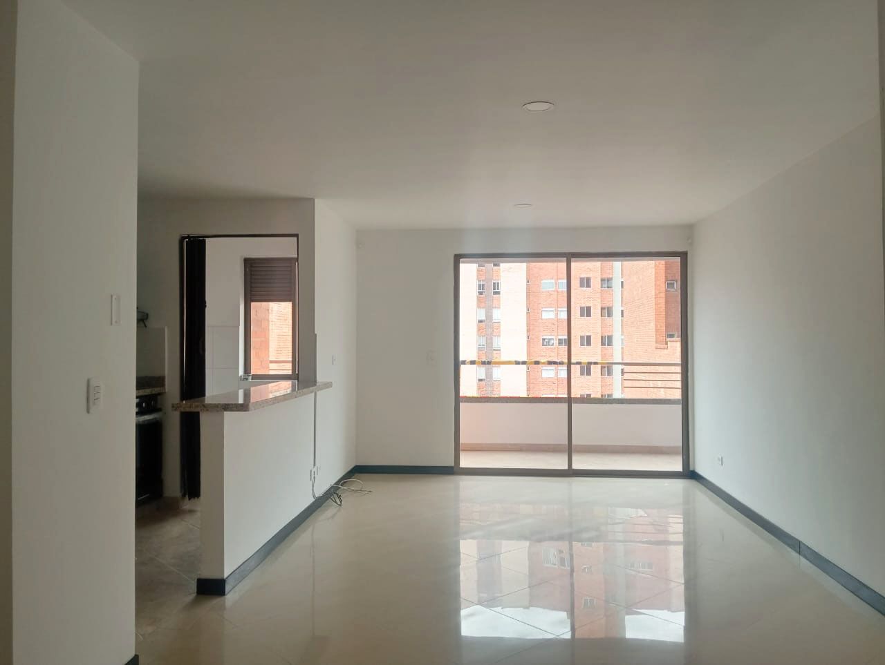 Apartamento en arriendo Antioquia Medellín Naranjitos 100 m2 Habitaciones 3 Baños 3 Garajes 1 Precio $3800000