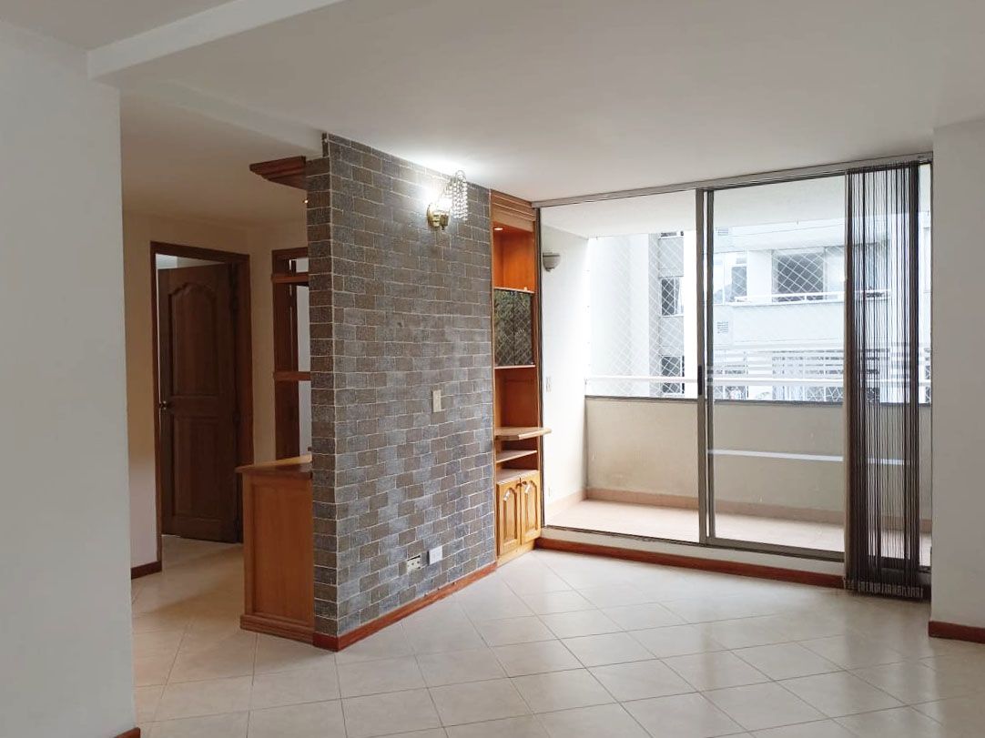 Apartamento en arriendo Antioquia Medellín Naranjitos 63 m2 Habitaciones 3 Baños 2 Garajes 1 Precio $2450000
