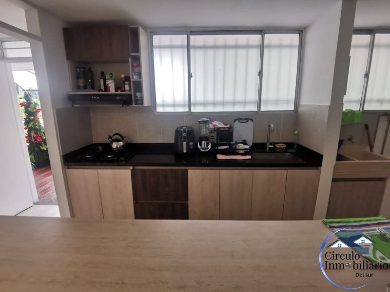 Apartamento en arriendo Antioquia Envigado Zona Centro 70 m2 Habitaciones 3 Baños 3 Garajes 1 Precio $2700000