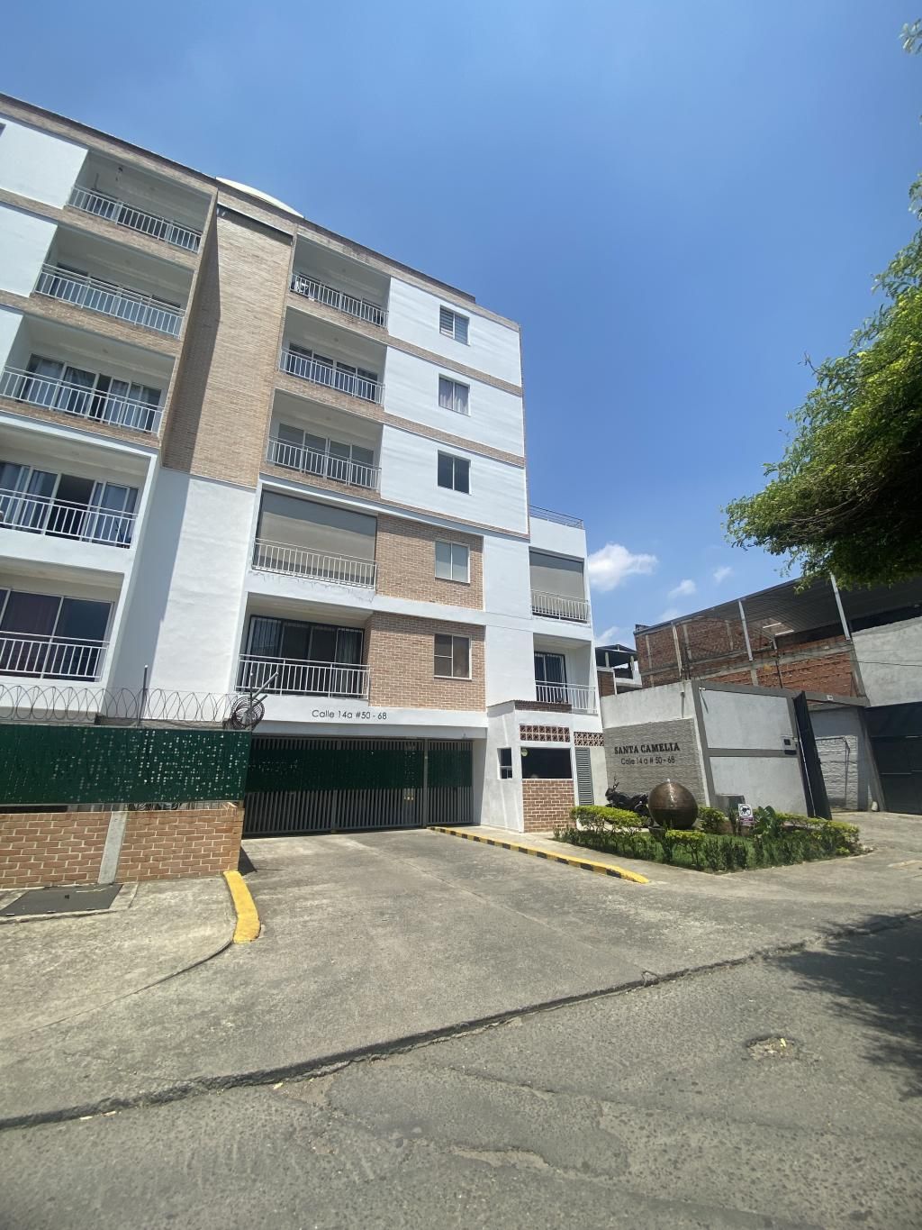 Apartamento en venta Valle Del Cauca Cali El Limonar 83 m2 Habitaciones 3 Baños 2 Garajes 1 Precio $330000000