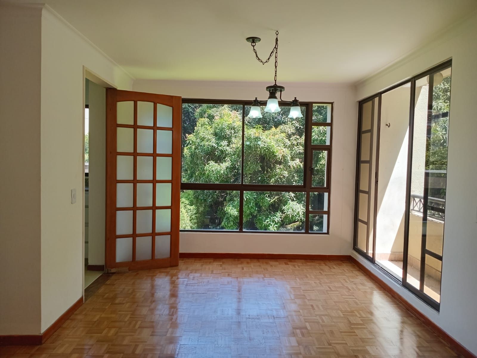 Apartaestudio en arriendo Antioquia Medellín Castropol 80 m2 Habitaciones 1 Baños 2 Garajes 1 Precio $2700000