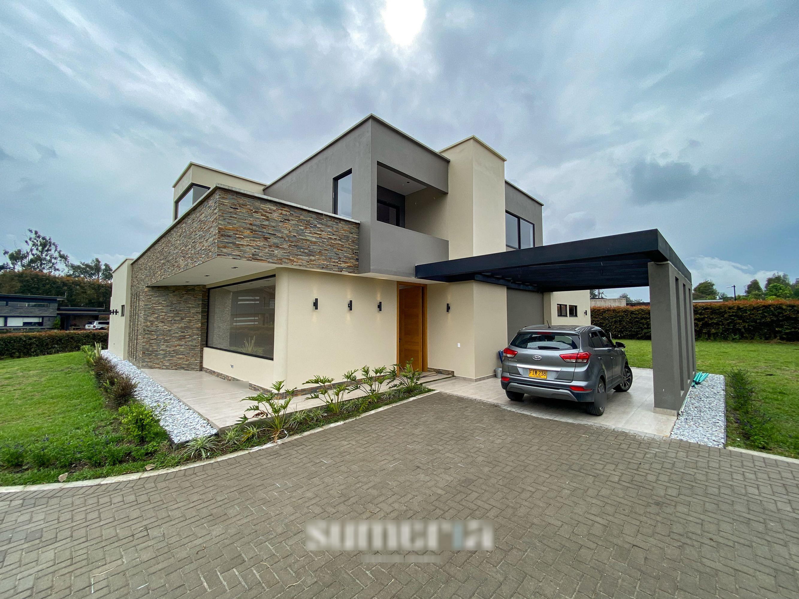 Casa Campestre en arriendo o venta Antioquia Rionegro Barrio Obrero 1922 m2 Habitaciones 4 Baños 5 Garajes 5 Precio venta $4500000000 Precio arriendo $25000000