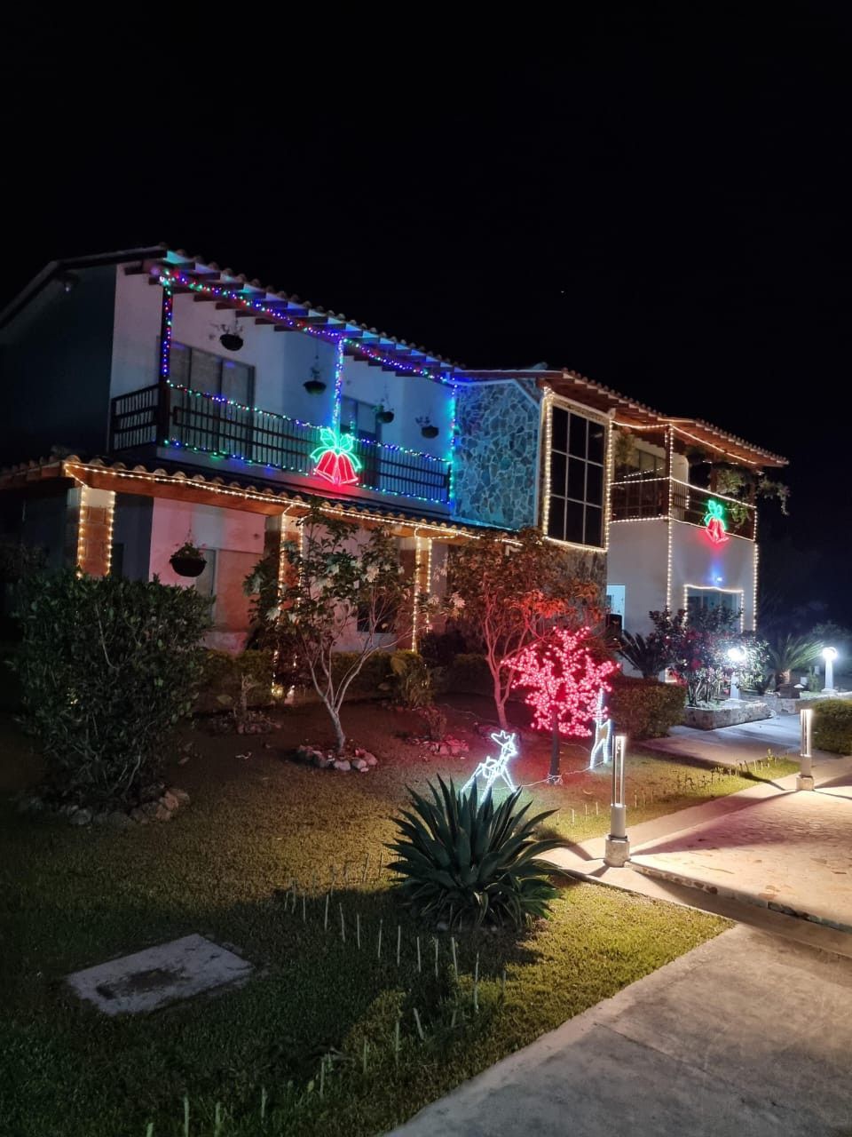 Finca en venta Antioquia Ciudad Bolívar Ciudad Bolívar 600 m2 Habitaciones 7 Baños 8 Garajes 4 Precio $2300000000